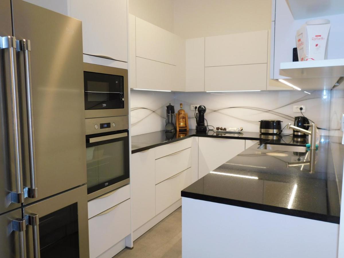 Modern Apartment Hrenova Street Ljubljana Bagian luar foto