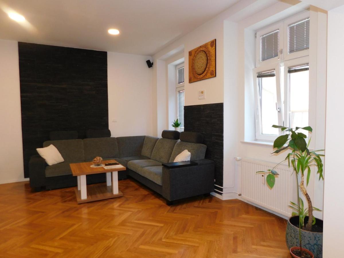 Modern Apartment Hrenova Street Ljubljana Bagian luar foto