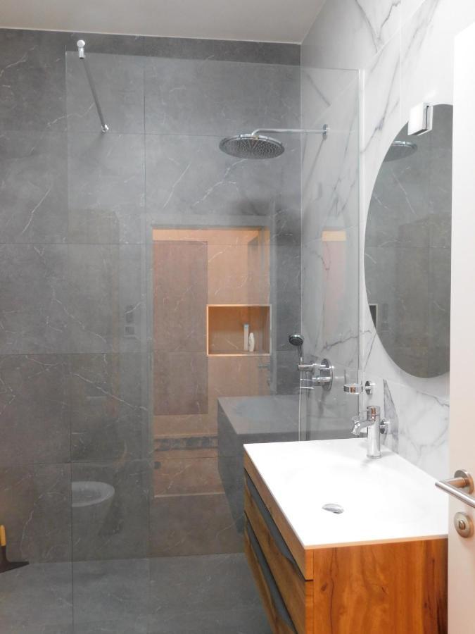Modern Apartment Hrenova Street Ljubljana Bagian luar foto
